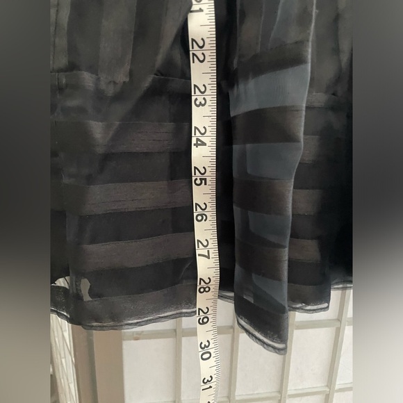 Strapless Sweetheart Black Striped Formal Dress - size 6 - Picture 6 of 8